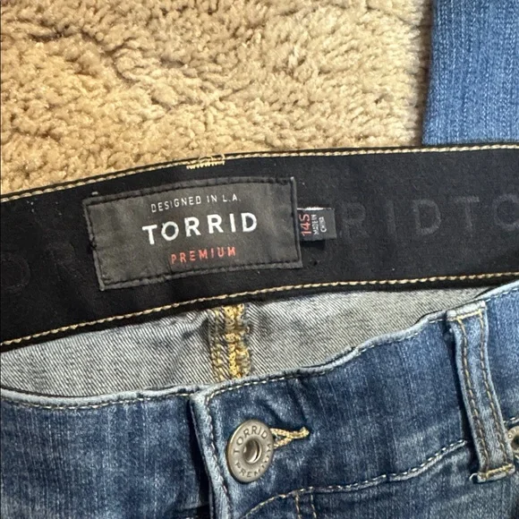 Torrid skinny jeans - Picture 3 of 6